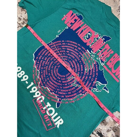 VTG New Kids on the Block 1989 90s Sold Out Tour Single Stitch T-Shirt Sz L EUC - Picture 9 of 14
